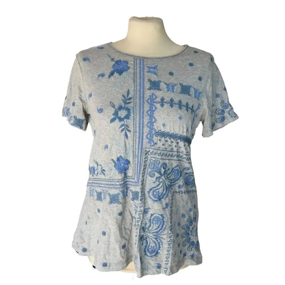 Johnny Was Nico Patchwork Embroidered Floral Cotton Tee Gray Size M Butterfly - Picture 1 of 12